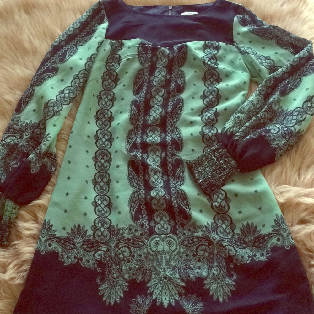 Long Sleeve Shift Printed Mini Dress